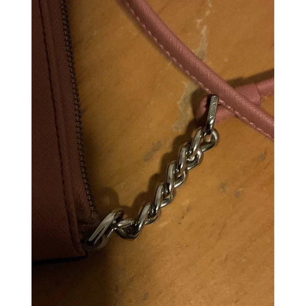 Calvin Klein‎ Cross Body Pink/Rose Purse With Chain On Strap